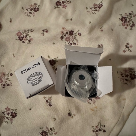 • Infant Optics Baby Monitor Extras • - Picture 2 of 8